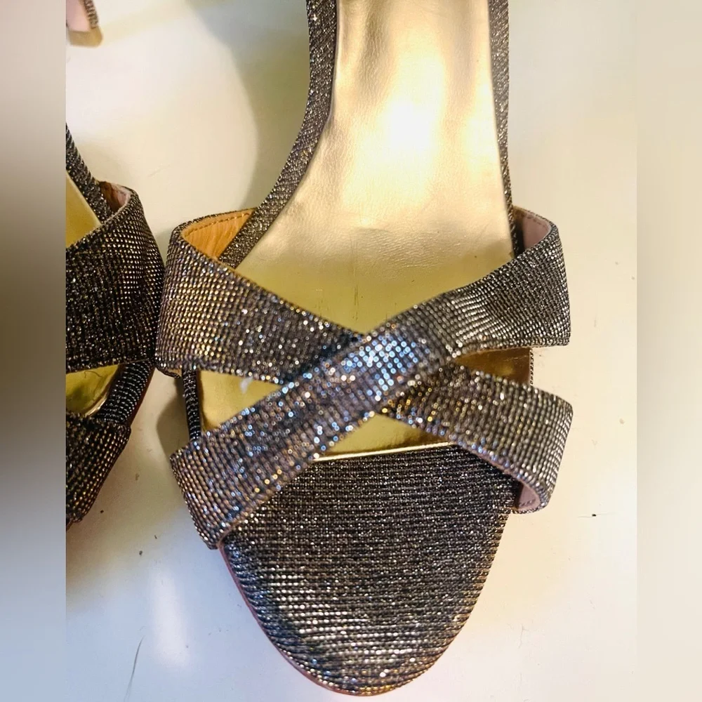Badgley Mischka Silver Glitter D’Orsay Heels Strappy Evening Pumps 7